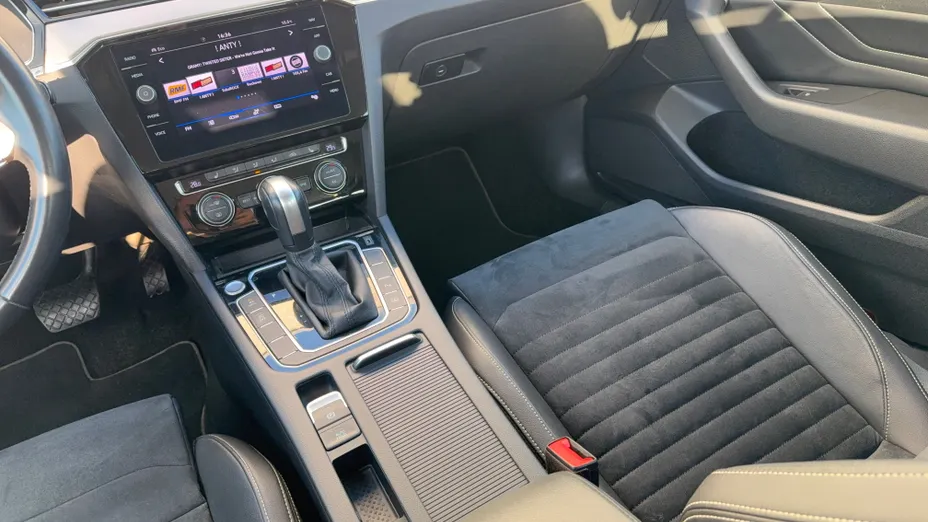 VOLKSWAGEN Passat Passat 2.0 TDI Elegance DSG