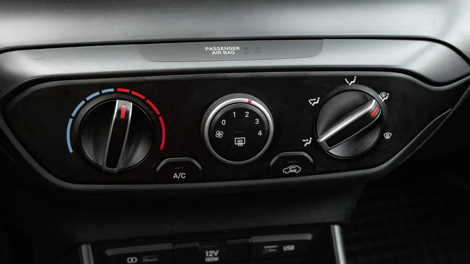 HYUNDAI i20 i20 1.2 Pure