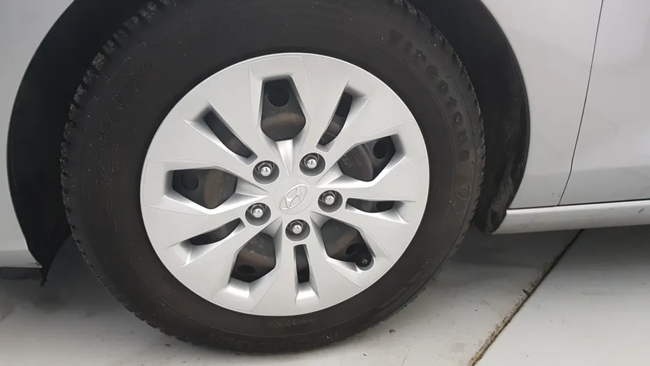 HYUNDAI i30 i30 1.0 T-GDI Classic + DCT