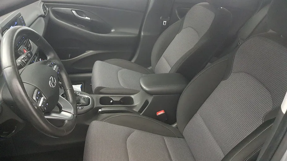 HYUNDAI i30 i30 1.0 T-GDI Classic + DCT