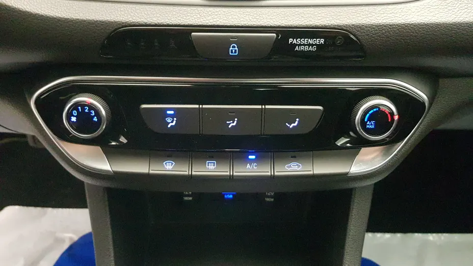 HYUNDAI i30 i30 1.0 T-GDI Classic + DCT