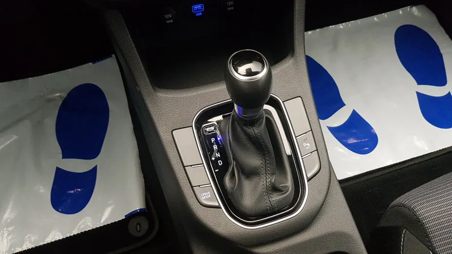 HYUNDAI i30 i30 1.0 T-GDI Classic + DCT