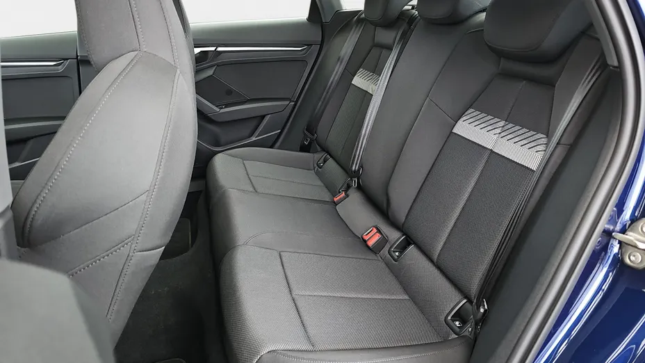 AUDI A3 A3 35 TFSI mHEV S Line S tronic