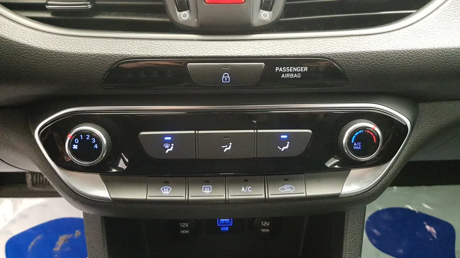 HYUNDAI i30 i30 1.0 T-GDI Classic + DCT