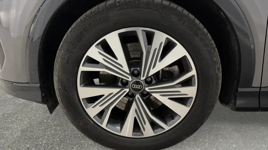 AUDI Q4 Q4 e-tron 40 77kWh Advanced