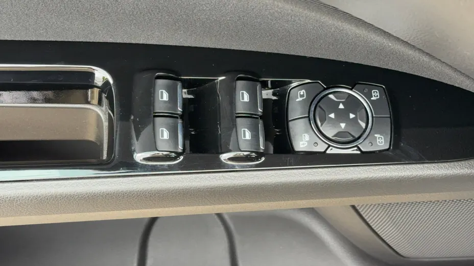 FORD Mondeo Mondeo 2.0 Hybrid Titanium