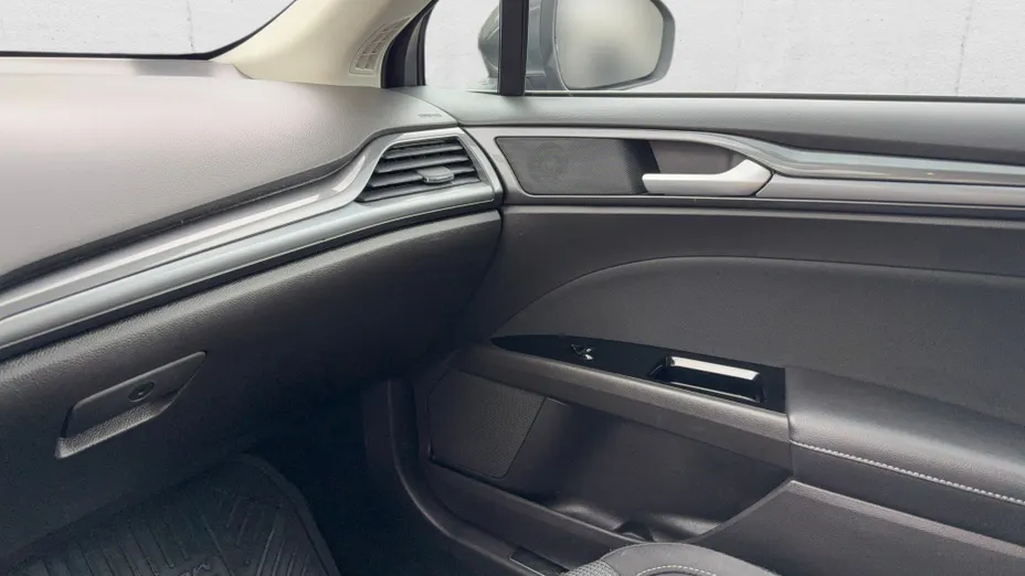 FORD Mondeo Mondeo 2.0 Hybrid Titanium