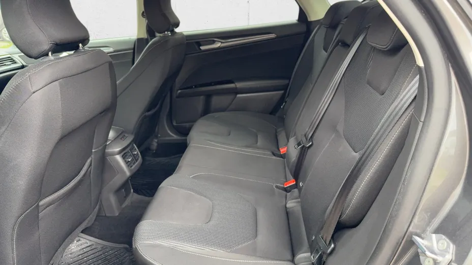 FORD Mondeo Mondeo 2.0 Hybrid Titanium