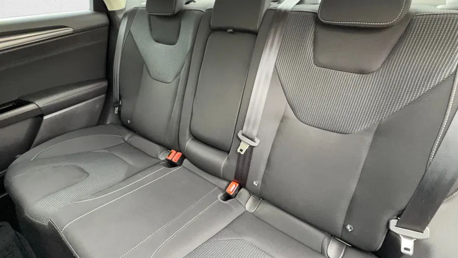 FORD Mondeo Mondeo 2.0 Hybrid Titanium