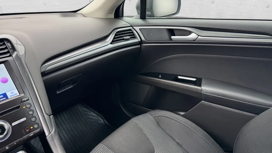 FORD Mondeo Mondeo 2.0 Hybrid Titanium