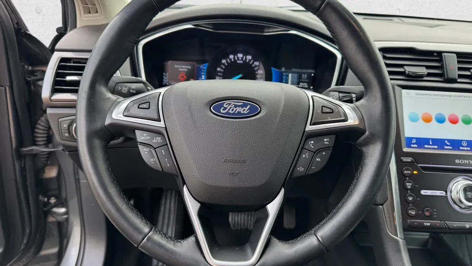 FORD Mondeo Mondeo 2.0 Hybrid Titanium