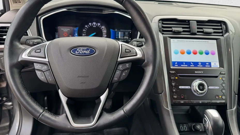 FORD Mondeo Mondeo 2.0 Hybrid Titanium