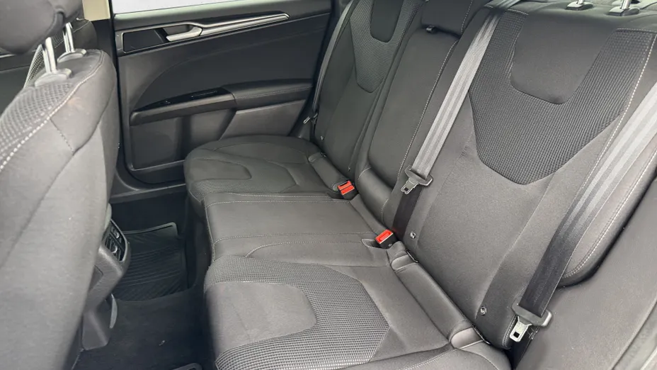 FORD Mondeo Mondeo 2.0 Hybrid Titanium