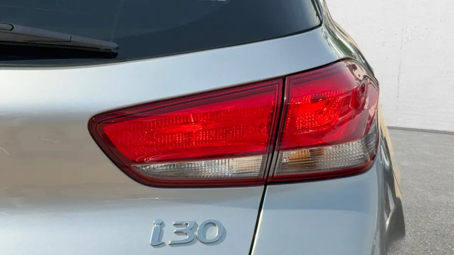 HYUNDAI i30 i30 1.5 DPI Smart