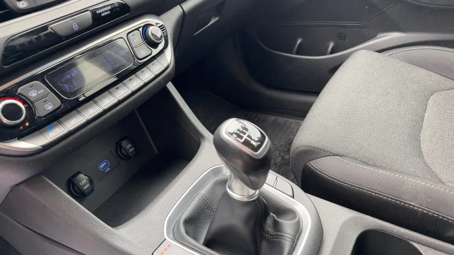 HYUNDAI i30 i30 1.5 DPI Smart