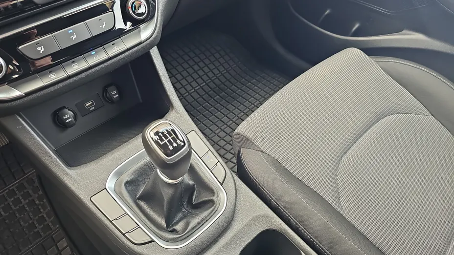 HYUNDAI i30 i30 1.0 T-GDI Modern