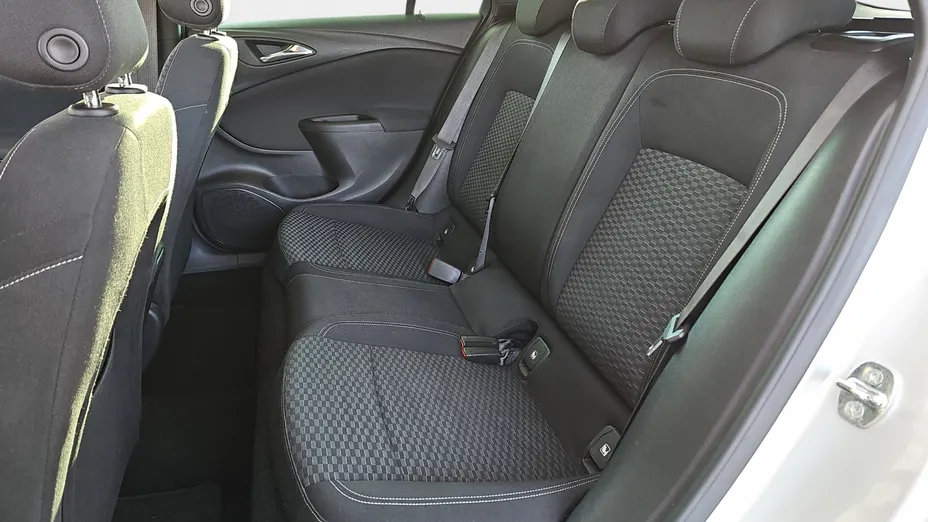 OPEL Astra Astra V 1.4 T Dynamic