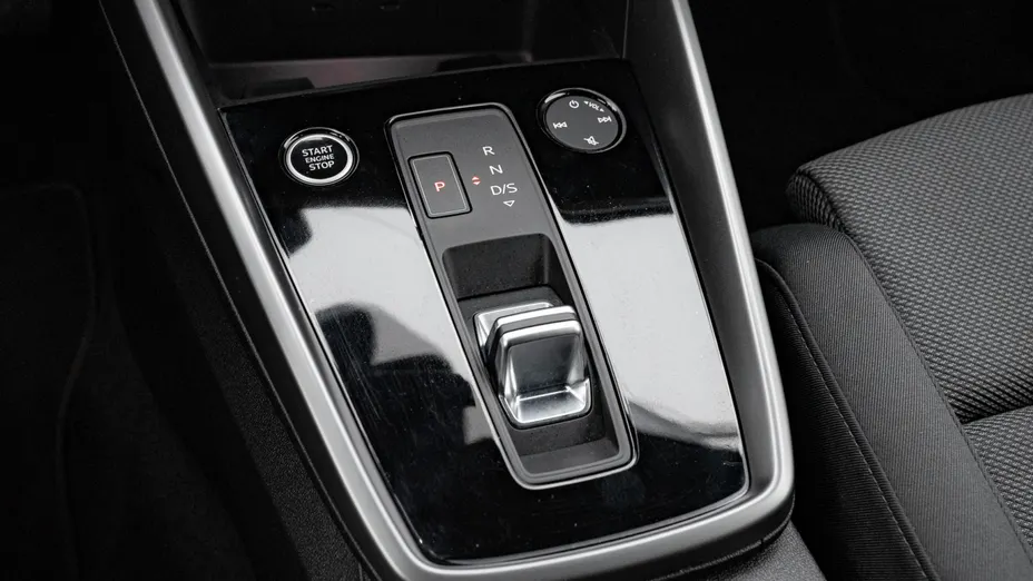 AUDI A3 A3 35 TFSI mHEV S Line S tronic