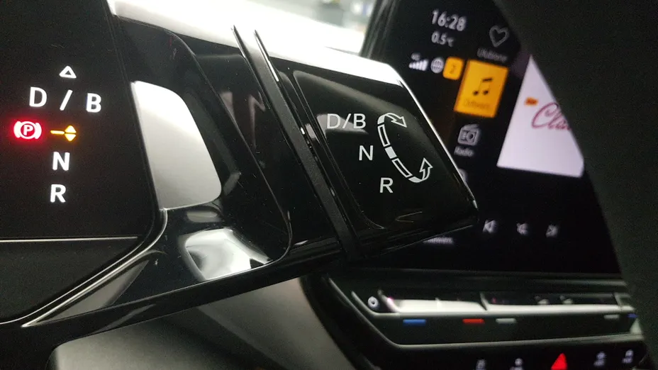 VOLKSWAGEN ID.5 ID.5 77kWh Pro Performance