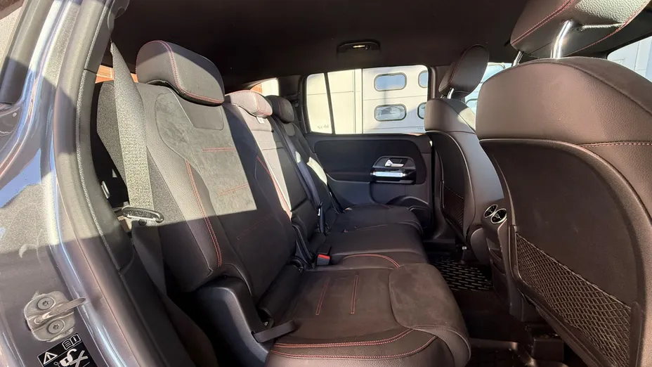 MERCEDES-BENZ GLB GLB 200 4-Matic AMG Line 8G-DCT