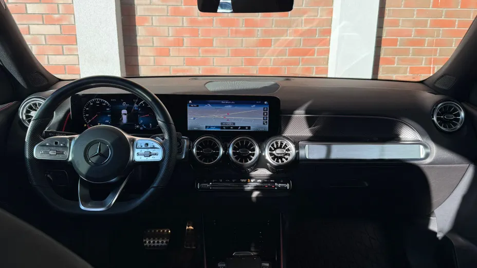 MERCEDES-BENZ GLB GLB 200 4-Matic AMG Line 8G-DCT