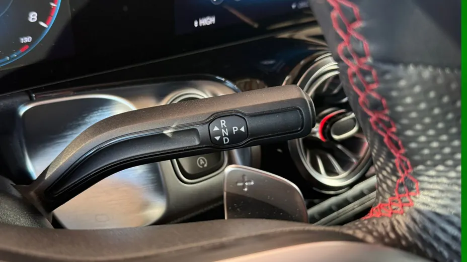 MERCEDES-BENZ GLB GLB 200 4-Matic AMG Line 8G-DCT