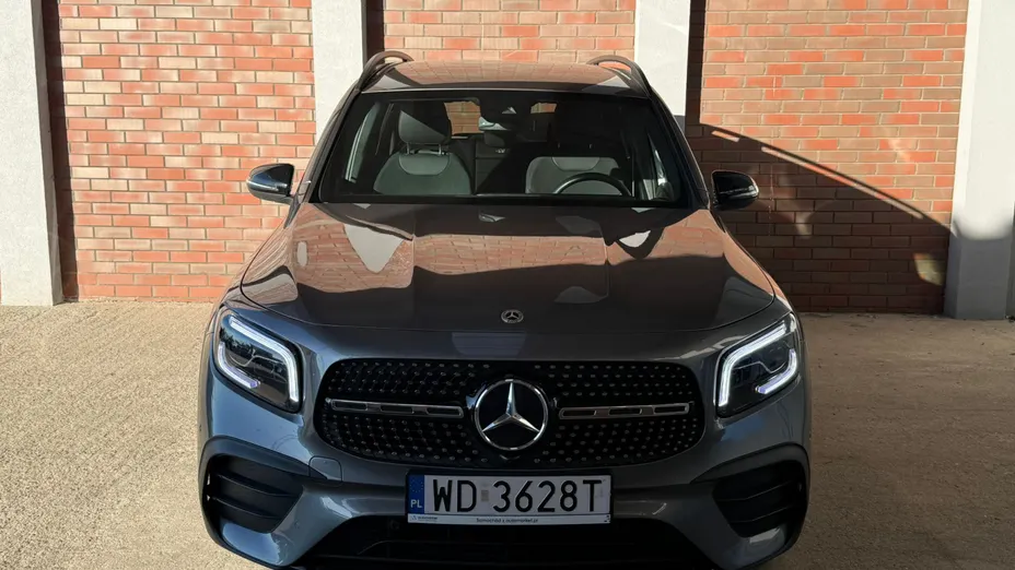MERCEDES-BENZ GLB GLB 200 4-Matic AMG Line 8G-DCT
