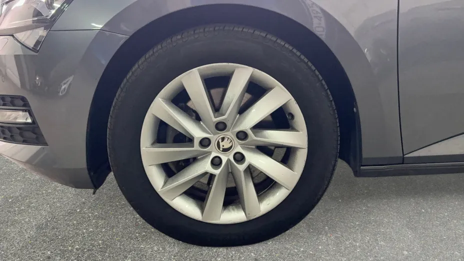 SKODA Superb Superb 2.0 TSI Ambition DSG