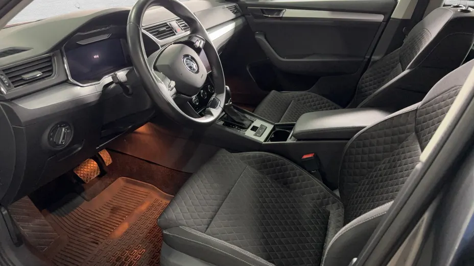 SKODA Superb Superb 2.0 TSI Ambition DSG