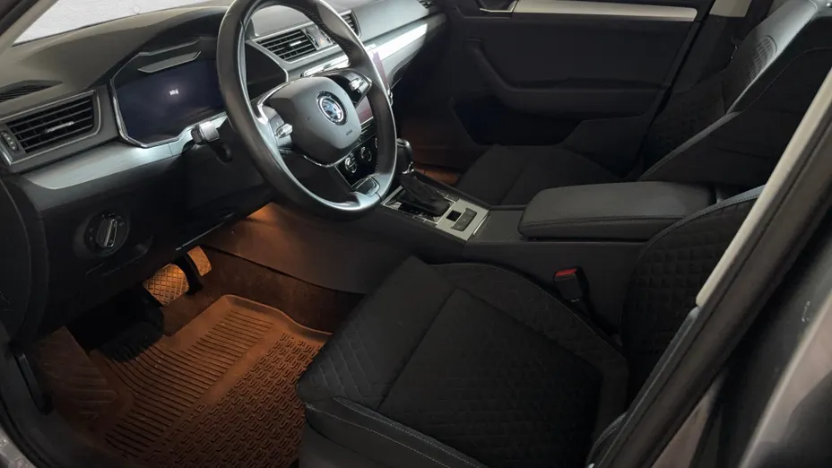 SKODA Superb Superb 2.0 TSI Ambition DSG