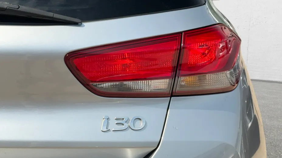 HYUNDAI i30 i30 1.5 DPI Smart