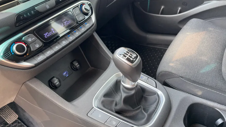 HYUNDAI i30 i30 1.5 DPI Smart