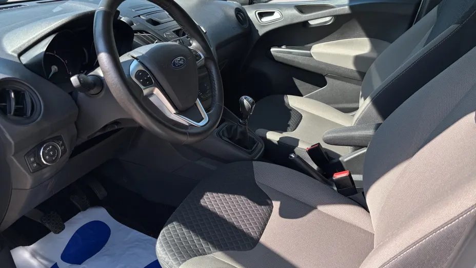 FORD Tourneo Courier Tourneo Courier 1.5 TDCi Trend