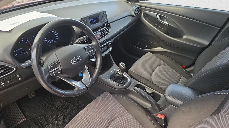 HYUNDAI i30 i30 1.5 DPI Classic +