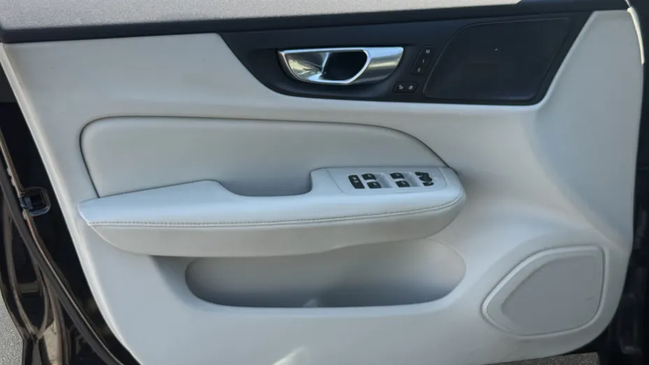 VOLVO V60 V60 B4 B Plus Dark aut