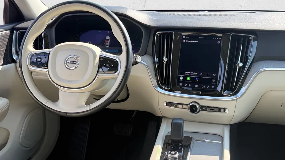 VOLVO V60 V60 B4 B Plus Dark aut