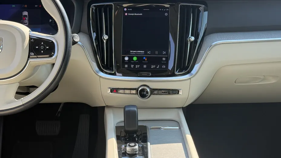 VOLVO V60 V60 B4 B Plus Dark aut
