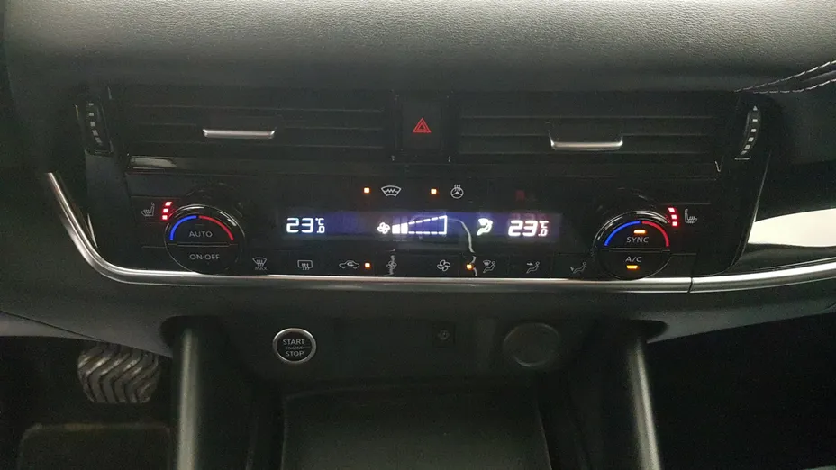 NISSAN Qashqai Qashqai 1.3 DIG-T mHEV N-Connecta Xtronic