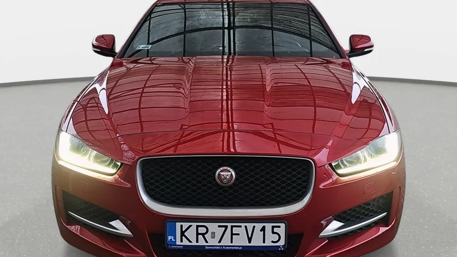 JAGUAR XE XE 2.0 D R-Sport aut
