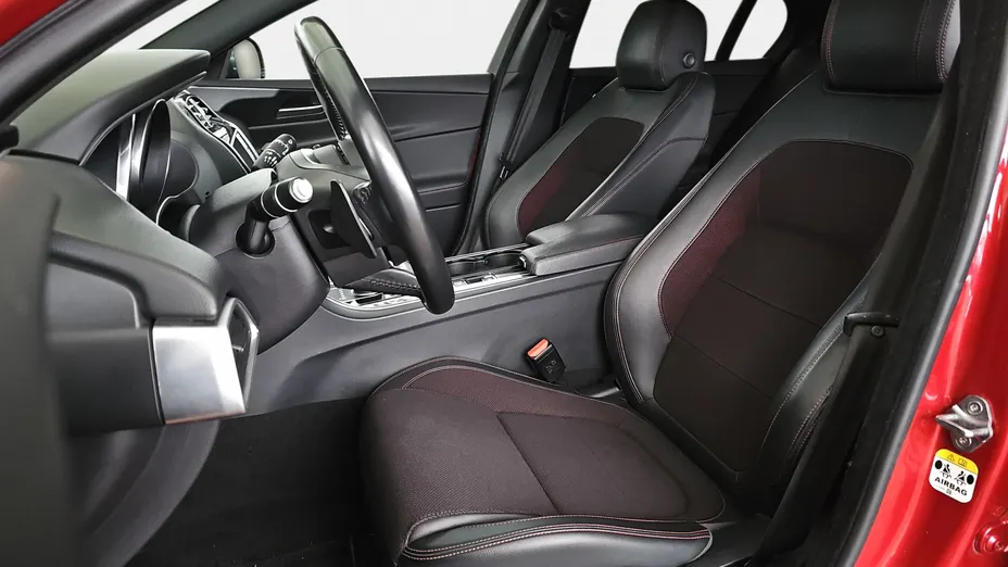 JAGUAR XE XE 2.0 D R-Sport aut