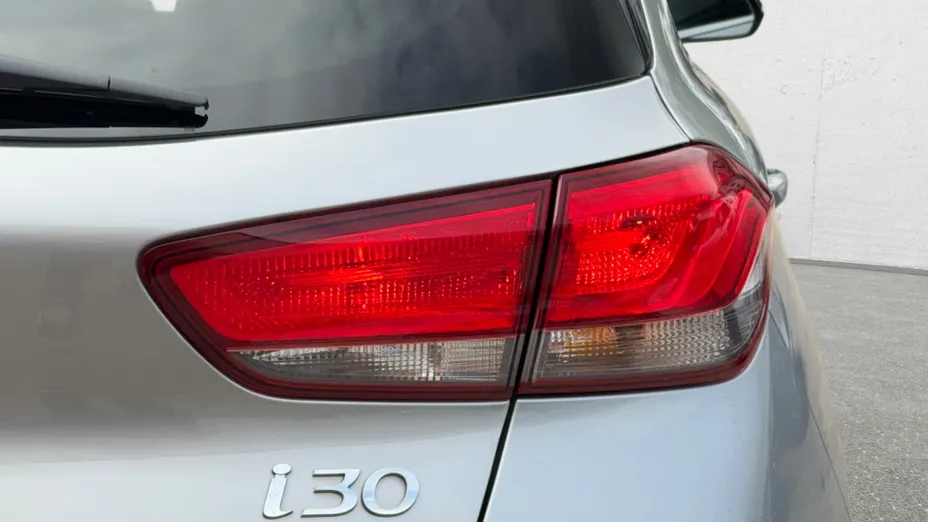 HYUNDAI i30 i30 1.5 DPI Smart