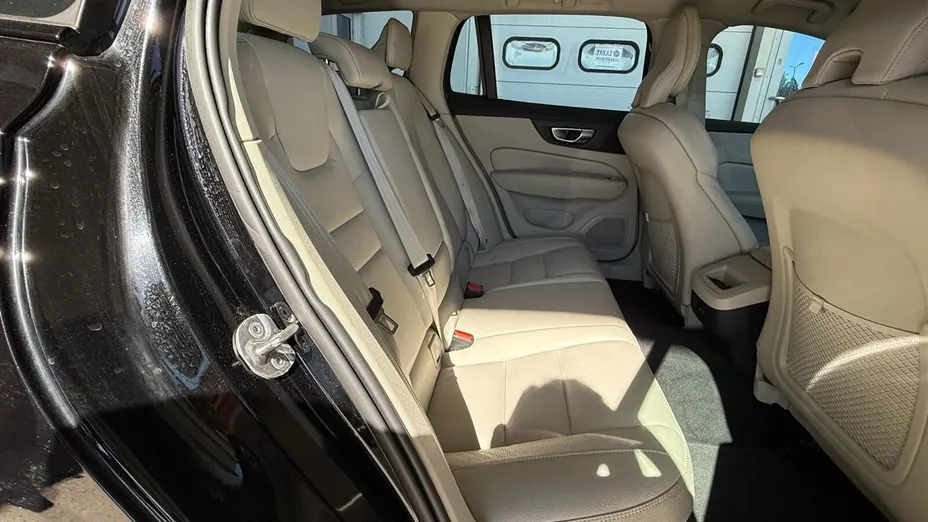 VOLVO V60 V60 B4 B Plus Dark aut