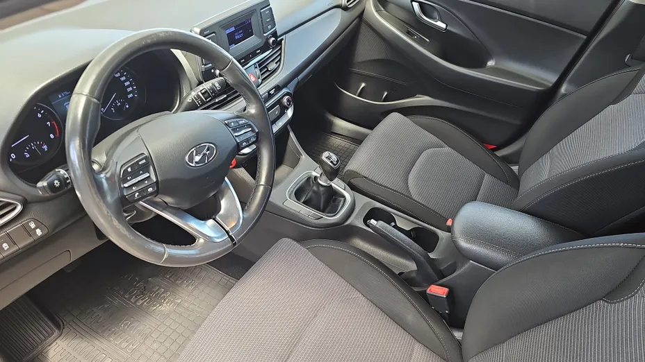 HYUNDAI i30 i30 1.5 DPI Classic +