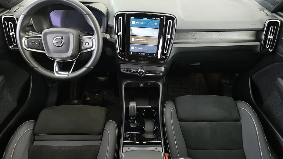 VOLVO XC40 XC40 73kWh P6 Recharge Ultimate aut