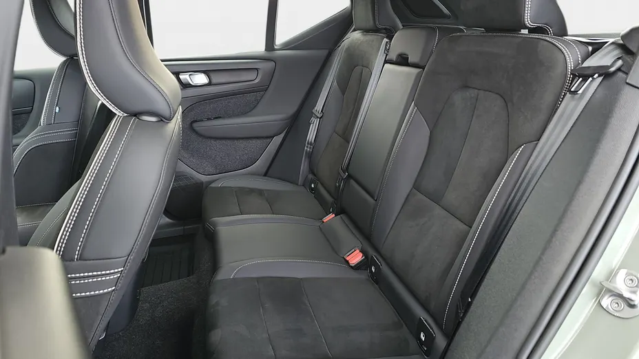 VOLVO XC40 XC40 73kWh P6 Recharge Ultimate aut