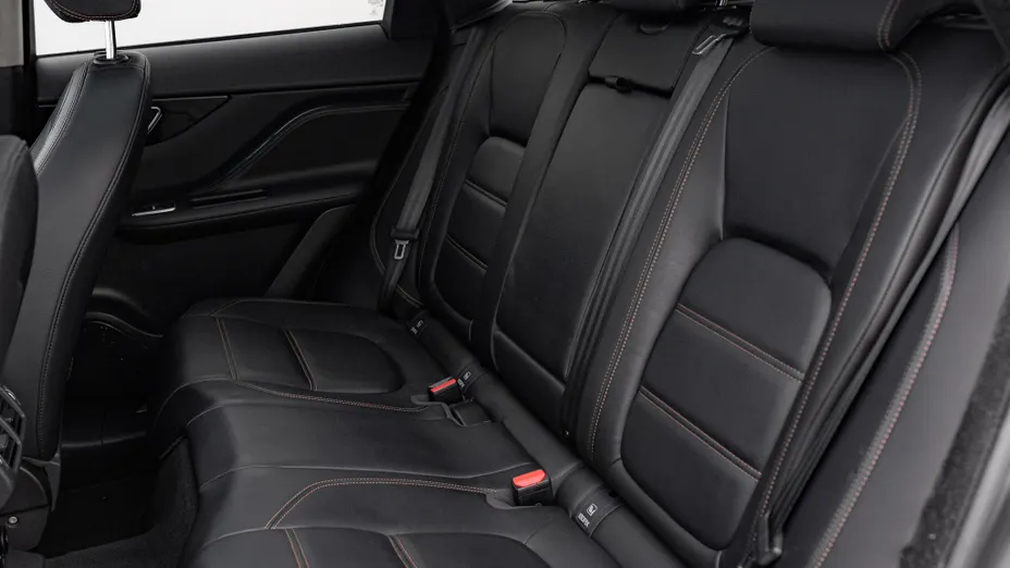JAGUAR F-Pace F-Pace 2.0 i4D AWD Prestige aut