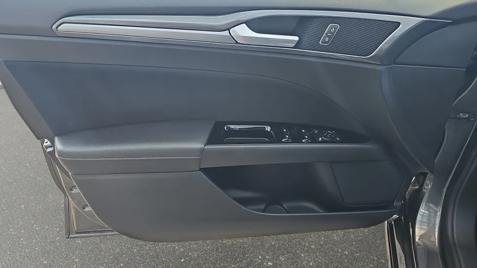 FORD Mondeo Mondeo 2.0 Hybrid Titanium