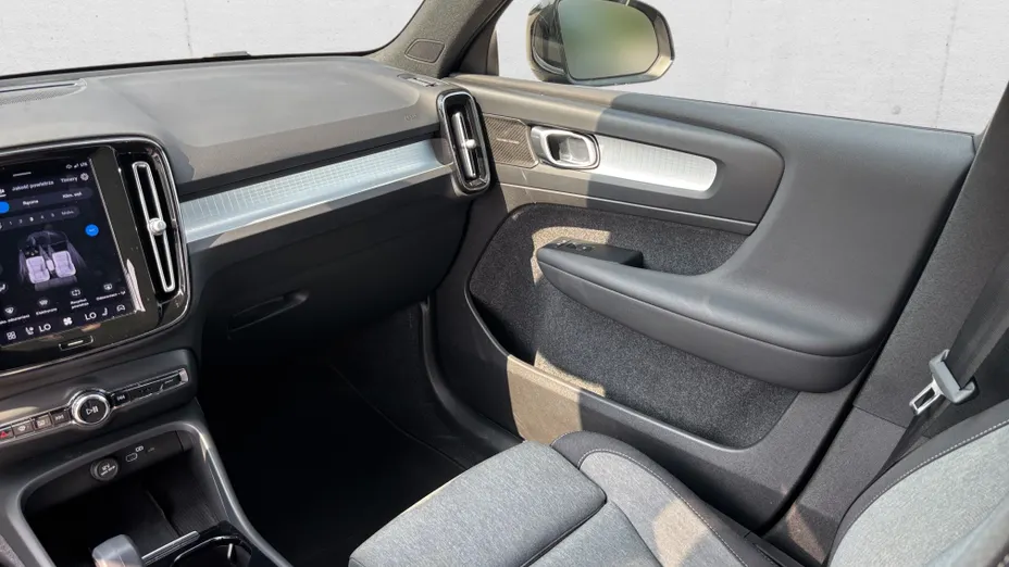 VOLVO XC40 XC40 B3 Plus Bright aut