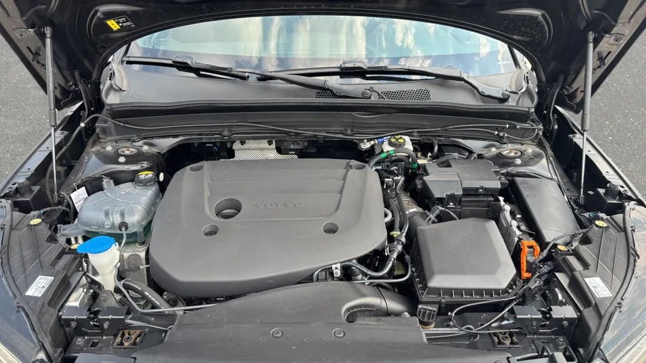 VOLVO XC40 XC40 B3 Plus Bright aut