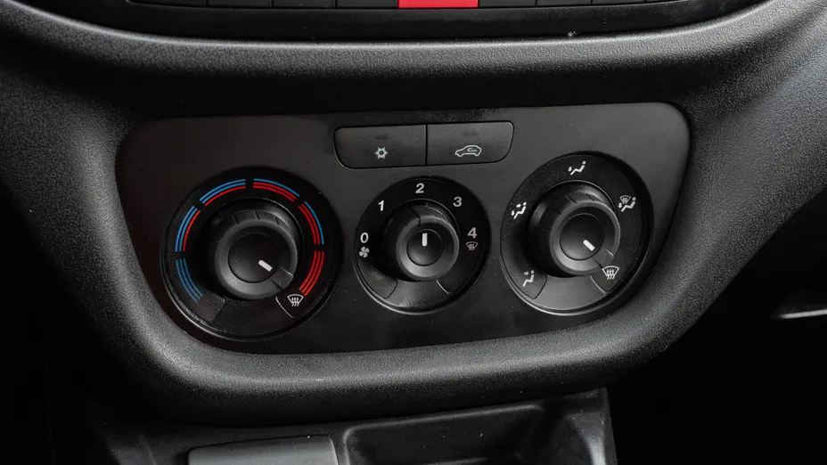 FIAT Doblo Cargo/Van Doblo Kombi Maxi 1.6 MJ Dynamic